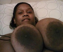 footz69:  Battle of the areolas!! 