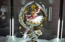 pkjd-moetron:  Cardcaptor Sakura figure from Goodsmile booth at Anime Expo~ 
