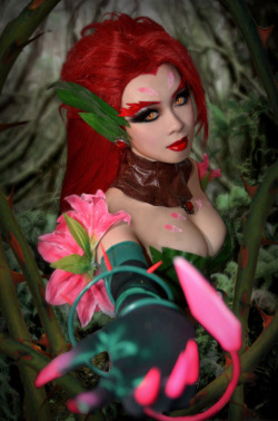 rule34andstuff:  Fictional Characters that I would “wreck”(provided they were non-fictional):  Zyra(League of Legends).