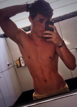 hottestkidsintown:  justthingsipost:  those-cute-boys: