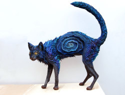 jedavu:   Galaxy Cat Sculpture Features Brilliant Color and Fantastical Patterns Evgeny Hontor is a Russian artist whose interest in fantasy leads to the creation of beautiful, meticulously-crafted creatures. 