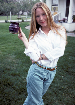 mabellonghetti:Sissy Spacek while filming “Carrie”, 1976