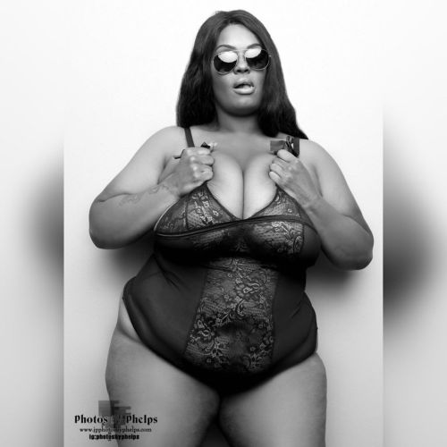 The top spot goes to &hellip;.Bella Raye @plusmod_bella_raye !! Turn on notifications so you dont miss any photo posts!! I make Pretty People&hellip; Prettier. #photosbyphelps #2020 #notifications #ranking #hotchicks #curves #imakeprettypeopleprettier
