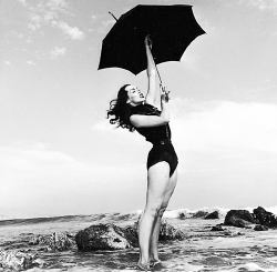  Vampira at the beach, 1954 