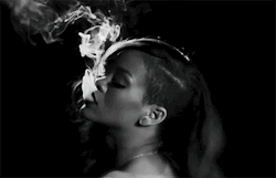 heartt-beats:  Rihanna ♛ 