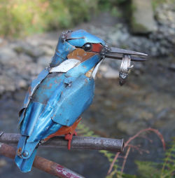 alwaysatomicconniseur:  laurelcrownedkitten:  awkwardfortuneteller:  awesome-picz:  Artist Turns Scrap Metal Into Animals.   The artist is JK Brown. Please always remember to give credit to artists.  He’s on Etsy if you’ve got money to spend  So glad