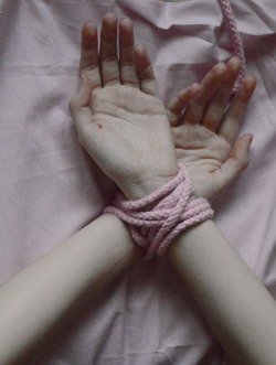 lovingdomworld:  Loose tied hands of my beautiful submissive. Sir R  