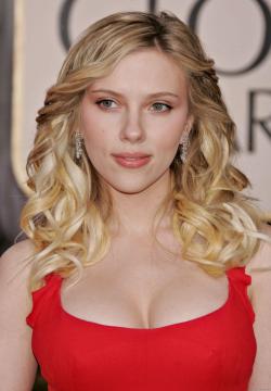 scarlett-johansson-nude:  Scarlett Johansson