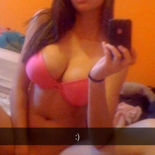 elbuh:  LIKED MY POST?? THEN FOLLOW ELBUH and visit www.elbuh.tumblr.com for more snapchat hot girls!!!