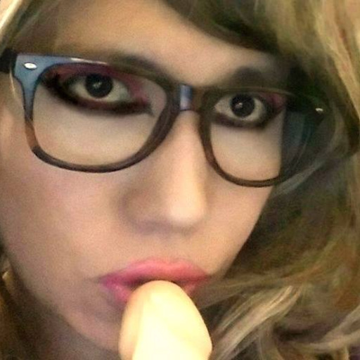 paulina-sissygurl:Me cuming in my mouth again very delicious!