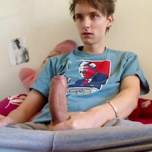 younggaytwinkvideos:  Young Gay Boy Selfsuck his big CockMORE: http://young-gay-twink-videos.com/