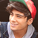 mexicanzayn:  onedirectionfaggotfacts:  Zayn Malik is thinking of leaving the band to become a mexican pedophile #1dfact   JESUS CHRIST 