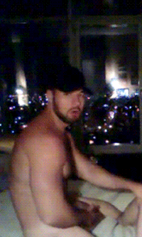 famous-male-celeb-naked:  Liam Payne