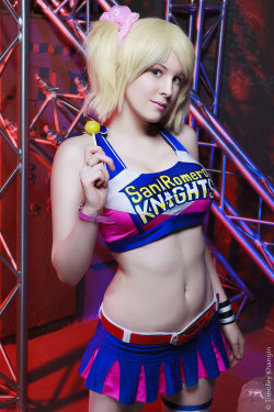 cosplaycuteness:  Juliet Starling - Lollipop Chainsaw by Jane Po. ♥  My new blog for cosplay stuffs. It&rsquo;s going to be super fucking amazing once it gets going. - http://cosplaycuteness.tumblr.com/
