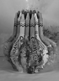 b-a-d-habits:     exploding crayons  