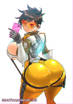 rebisdungeon:  Tracer Pinup!! I can’t wait for release date of “OverWatch”…  So it is a nice timing to draw its fan art… isn’t it? Thus, here is Tracer’s Pinup! Now we are talking about “What type of variations she needs?” inside my