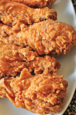 sensxal-bliss:  easeyourmindrelaxyourbones:  bhvmble:  methodguy:  foody-goody:  Extra Crispy Spicy Fried Chicken  rebloggin fried chicken cus im black  damn this shit look good af  Omg this made me even more hungry   Omg I want some fried chicken now