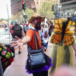 Happy belated Saint Stupid&rsquo;s Day! My favorite #cacaphonysociety event is also the world&rsquo;s fastest growing snack food religion &amp; a great #DIY #parade in #sanfrancisco #California. #aprilfools #saintstupidsday #clown #clowns #freaks