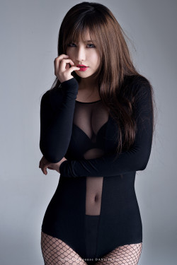 korean-dreams-girls:  Ryu Ji Hye - Leotard Set Pics
