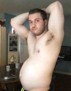 gainingnate:  Screen capture. My belly is getting huge!!!  Want to help me gain. Please donate to my PayPal in my tumblr or grommr page.