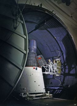thevaultoftheatomicspaceage:  1965 … Gemini- vacuum test