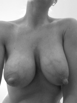 soccer-mom-marie:  Black &amp; white anything is always betterâ€¦especially boobs   The amazing soccer-mom-marie! Â It was only a matter of time before my voracious appetite for huge chunky nipples and the huge chunky nipples of this gorgeous milf. Â Damn