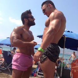 keepemgrowin:  Muscleboys come in all sizes…man-speak1: