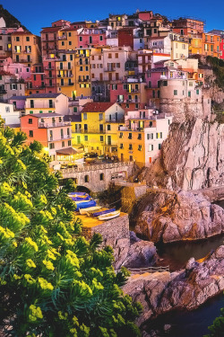 italian-luxury:  Beautiful night in Cinque Terre, Italy by Stefano