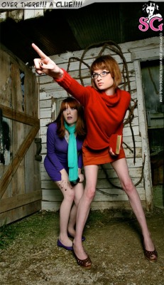 Elsie &amp; Keely Suicide as Daphne and Velma