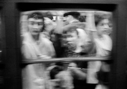 the-night-picture-collector:  Thomas Hoepker, Rush Hour in the New York Subway, 1960