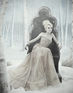Tangiblephantom-S:  Beingmikeh:  Blessed Be To The Snow Witch Queen!  Evanna Lynch