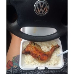 When the Cuban spot around the corner is ū so you have dinner for two nights 🚣🏿 #VW #VivaLaCuba #Foodporn #riceonfleek #mylegsarecoolerthanme