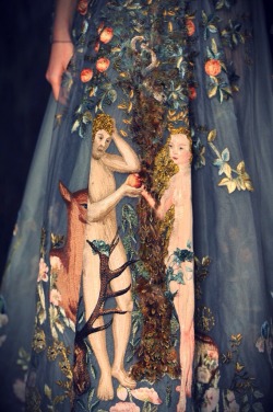 girlannachronism: Valentino spring 2014 couture collection- “Le jardin d’Eden”, a zirconium-colored tulle dress, embroidered in silk threads, with a scene of Adam and Eve in the Garden of Eden inspired by the painting “Adam and Eve” by Lucas