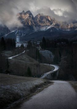 ginatheresa:  Mountain Village, The Dolomites, Italy 