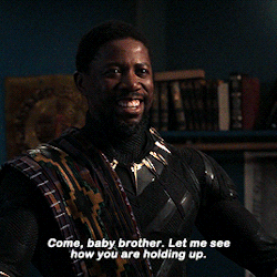 marvelheroes:The film starts with two siblings talking, and it ends with two siblings talking. But here, he’s being honest with her. He’s telling her everything, telling her the truth. You see the difference between T’Challa and his father.  