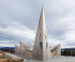 archatlas:  Community Church Knarvik Reiulf