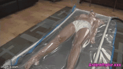 aaliyahxtaylor:  paddedbhofan:  aaliyahxtaylor:  Another Aaliyah first! I am placed in a Abena M4 into a vacuum bed, and vacuumed sealed and trapped! I eventually have to pee bad and flooded my diaper, and since it is in the vacuum, it is pushed deep