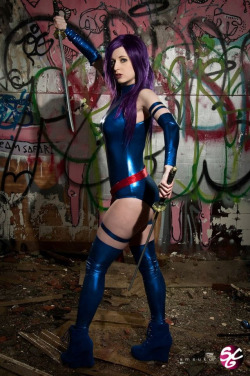 staceyofgotham:  Psylocke cosplay photo set now live at sexycosplaygirls.com :) Camera wizardry by Iamsuko. Model - ME! www.facebook.com/staceyrebeccaaltmodel xxx