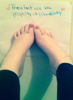 thedemuresubmissive:  Not just these feet,