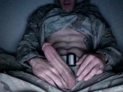youngstr8masters:  This 28 year old soldier got back from Afghanistan recently, and he’s getting tired of girls complaining that it’s too big. He’s looking for a tight fag that understands when a man needs to go in hard and deep that they should