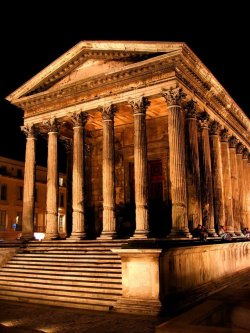historyarchaeologyartefacts:Maison Carrée - the only completely preserved temple of the ancient roman world. Built in year 16 AD, Nîmes, France [1024x760]