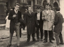 goldistic:  essenca:  ghostlys:  fausex:  rojin:  daisymocha:  aubade:  Photographer unknown, 1950s  the one on the left hello  so hot im actually crying  Oh god, feeling weezy  why dont boys look like this anymore wtf  yes omg ^  why can’t boys dress