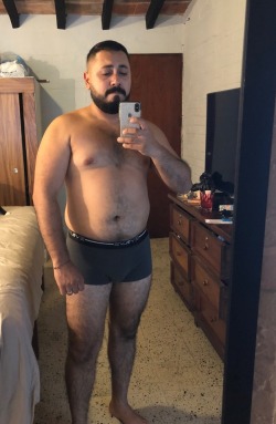 xjrlpz:  ariescub10: So I got a new mirror. Here is my very first selfie . Yes, my belly is growing 🐻 🐻