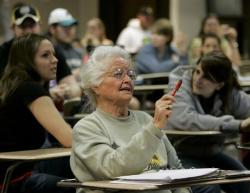 Michiamocristina:  An 87 Year Old College Student Named Rose The First Day Of School