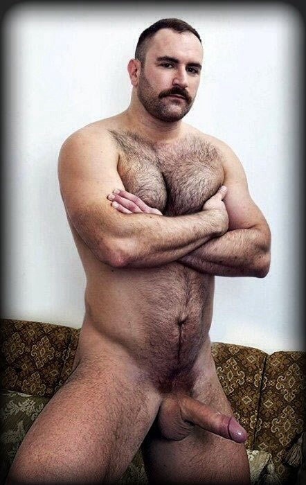 dante80sa:  Dante’s Hot Men http://dante80sa.tumblr.com  This what i like to a furry well hung guy love it!!!