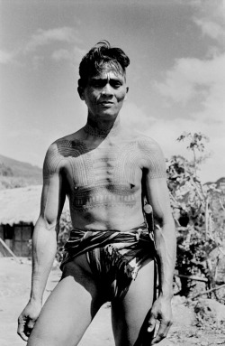 philippinespics:Igorot man, Philippine Cordilleras