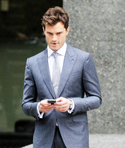 fiftyshadesofgreyinspiration:  Jamie Dornan suits up to reshoot scenes for “Fifty Shades of Grey” on October, 13 source:jamie-dornan.org