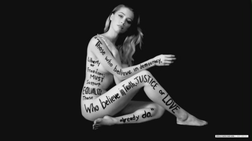 Amber Heard making a statement: “Those who believe in democracy, liberty or freedom; MUST support EQUALITY. Those who believe in truth, JUSTICE or LOVE already do.”