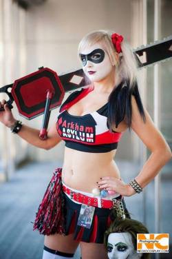 sharemycosplay:  An awesome #HarleyQuinn / Lollipop Chainsaw mashup from #NYCC2015. Photo by Neeko Cosplay Photography. #cosplay #NYCC #pt https://www.facebook.com/ShareMyCosplay/photos/a.208761765855126.54313.207242756007027/998047416926553/?type=3