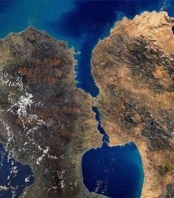 preppycollegeguy:   the kissing islands, Greenland  How can you not reblog? 